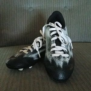 Used Boys Adidas F5 FXG Soccer Cleats Size 2Y